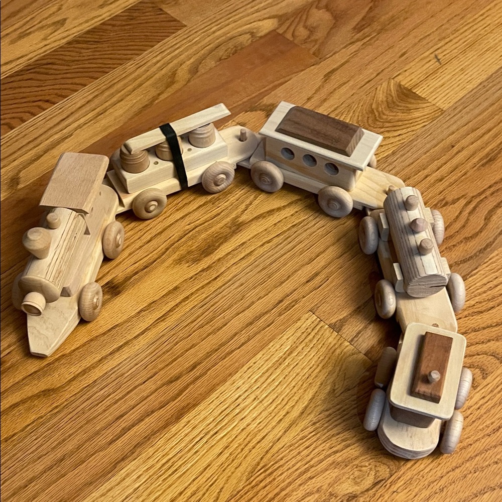 NEW Wooden Train Set for Kids